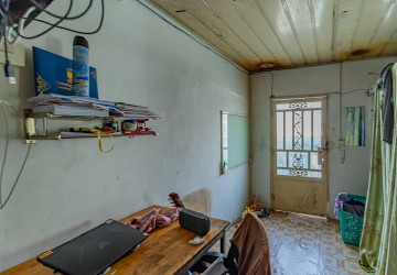 3 Bedroom Shophouse For Sale - Boeung Kak 1, Phnom Penh thumbnail