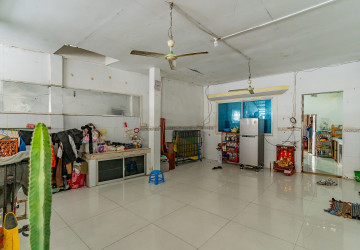 3 Bedroom Shophouse For Sale - Boeung Kak 1, Phnom Penh thumbnail
