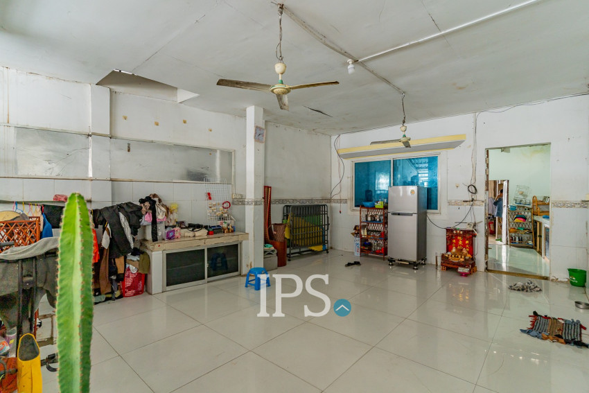 3 Bedroom Shophouse For Sale - Boeung Kak 1, Phnom Penh