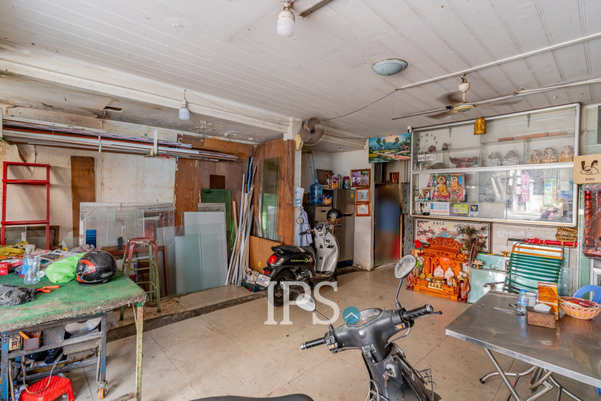 3 Bedroom Shophouse For Sale - Boeung Kak 1, Phnom Penh