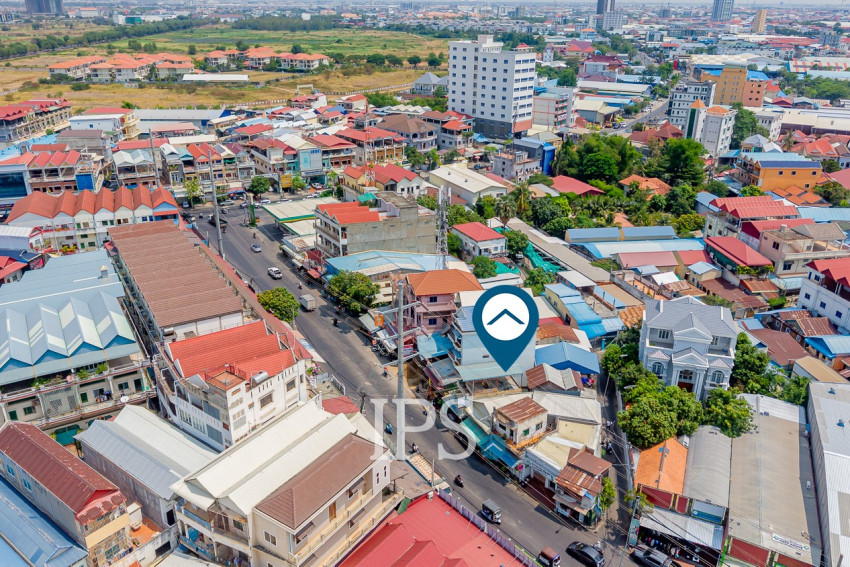 3 Bedroom Shophouse For Sale - Boeung Kak 1, Phnom Penh