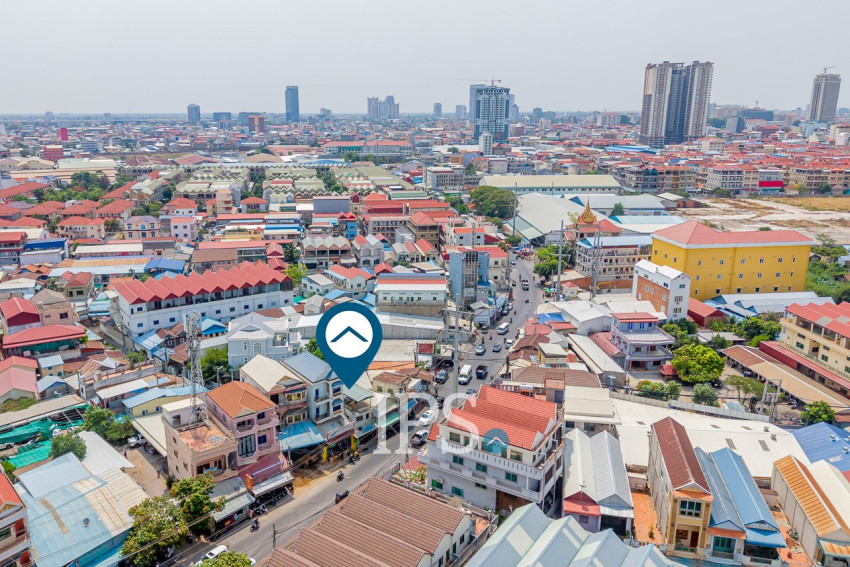 3 Bedroom Shophouse For Sale - Boeung Kak 1, Phnom Penh