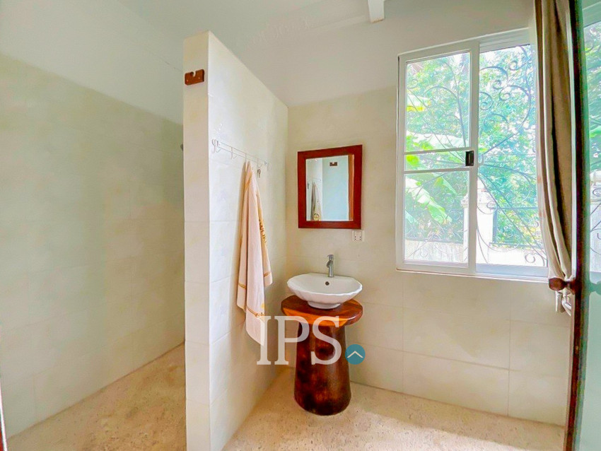 6 Bedroom Villa For Sale - Kep, Kep Province