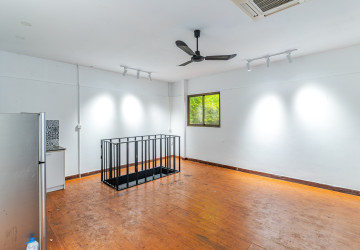 53 Sqm Retail Space For Rent - Chey Chumneah, Phnom Penh thumbnail