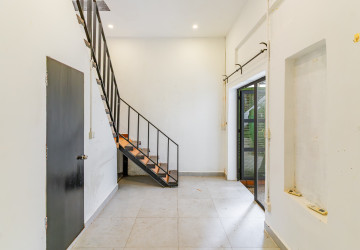 53 Sqm Retail Space For Rent - Chey Chumneah, Phnom Penh thumbnail