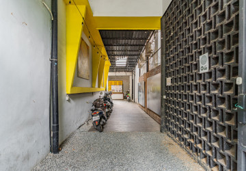 53 Sqm Retail Space For Rent - Chey Chumneah, Phnom Penh thumbnail