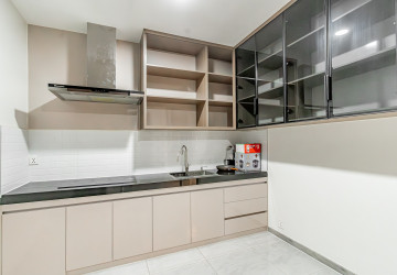 2 Bedroom Serviced Apartment For Rent - Chroy Changvar, Phnom Penh thumbnail