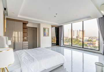 2 Bedroom Serviced Apartment For Rent - Chroy Changvar, Phnom Penh thumbnail