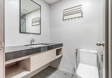 2 Bedroom Serviced Apartment For Rent - Chroy Changvar, Phnom Penh thumbnail