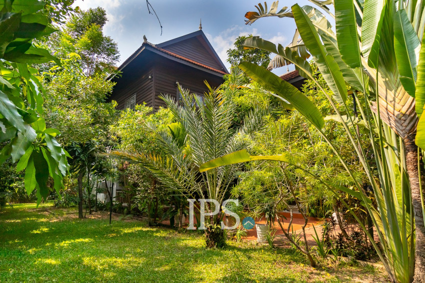 7 Bedroom Wooden House For Rent - Slor Kram, Siem Reap