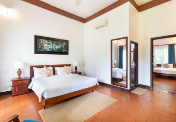 7 Bedroom Wooden House For Rent - Slor Kram, Siem Reap thumbnail