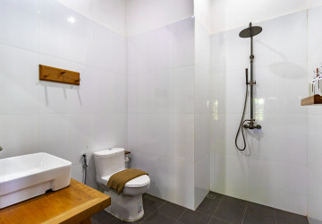 7 Bedroom Wooden House For Rent - Slor Kram, Siem Reap thumbnail