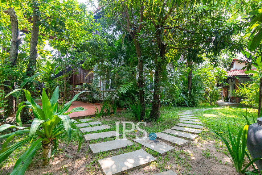 7 Bedroom Wooden House For Rent - Slor Kram, Siem Reap