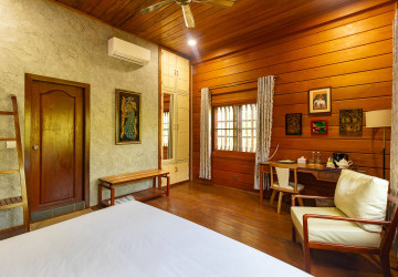 7 Bedroom Wooden House For Rent - Slor Kram, Siem Reap thumbnail