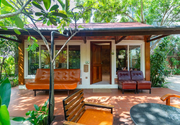 7 Bedroom Wooden House For Rent - Slor Kram, Siem Reap thumbnail
