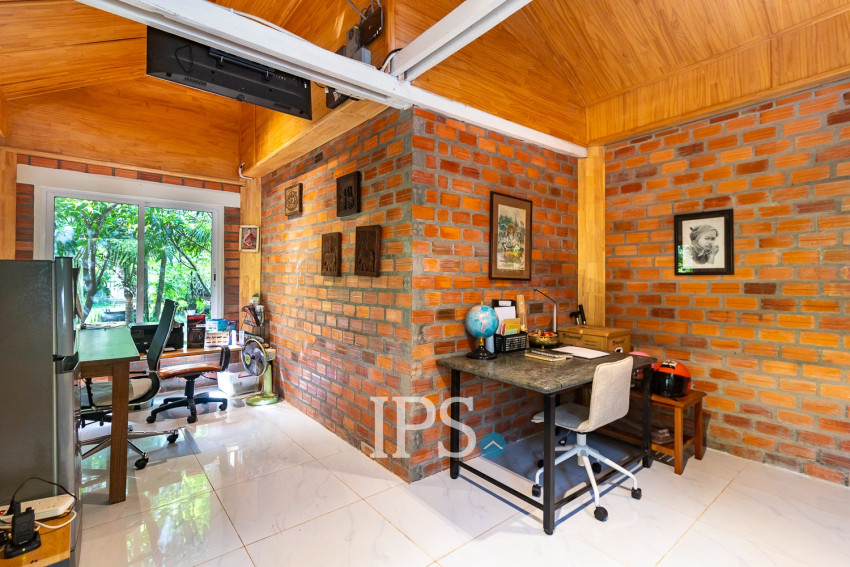 7 Bedroom Wooden House For Rent - Slor Kram, Siem Reap