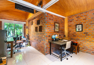 7 Bedroom Wooden House For Rent - Slor Kram, Siem Reap thumbnail