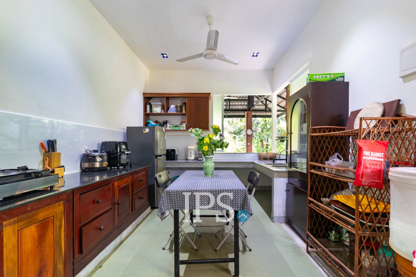 7 Bedroom Wooden House For Rent - Slor Kram, Siem Reap