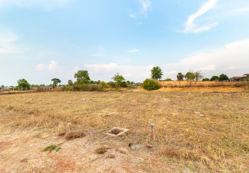 100 Sqm Land For Sale - Kandaek, Prasat Bakong, Siem Reap thumbnail