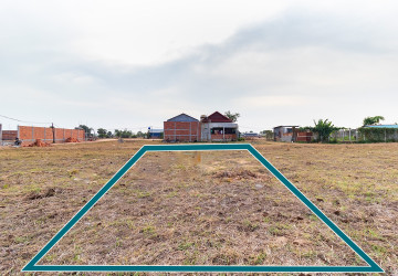 100 Sqm Land For Sale - Kandaek, Prasat Bakong, Siem Reap thumbnail