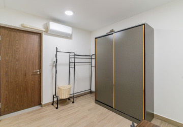 37th Floor 2 Bedroom Condo For Sale - Urban Village Phase II, Chak Angrae Leu, Phnom Penh thumbnail