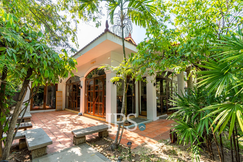 Hospitality Villa Business for Sale - Sala Kamreuk, Siem Reap