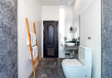 7 Bedroom Guesthouse  For Rent - Sangkat Siem Reap, Siem Reap thumbnail