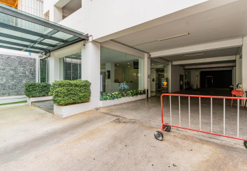 30 Units Apartment Building For Sale, BKK1, Phnom Penh thumbnail