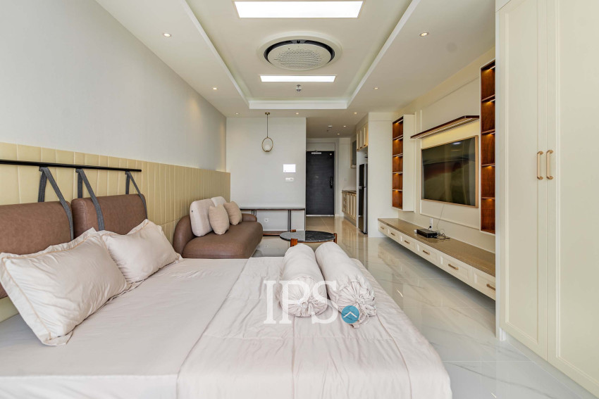 45 Sqm Studio Condo For Rent - Diamond Bay Garden, Tonle Bassac, Phnom Penh