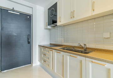 45 Sqm Studio Condo For Rent - Diamond Bay Garden, Tonle Bassac, Phnom Penh thumbnail