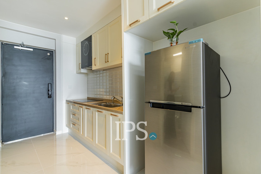 45 Sqm Studio Condo For Rent - Diamond Bay Garden, Tonle Bassac, Phnom Penh