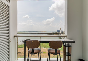 45 Sqm Studio Condo For Rent - Diamond Bay Garden, Tonle Bassac, Phnom Penh thumbnail
