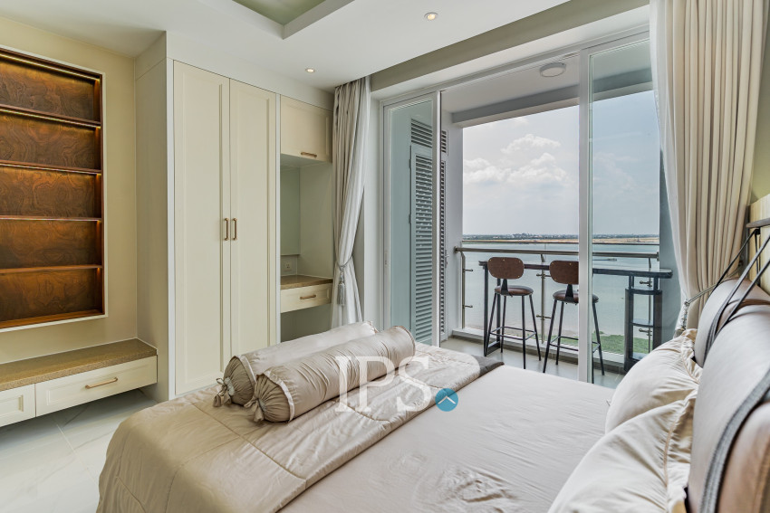 45 Sqm Studio Condo For Rent - Diamond Bay Garden, Tonle Bassac, Phnom Penh