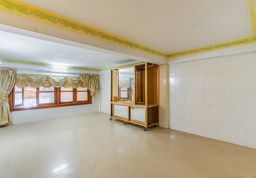 16 Room Commercial Shophouse For Rent - Phsar Chas, Phnom Penh thumbnail