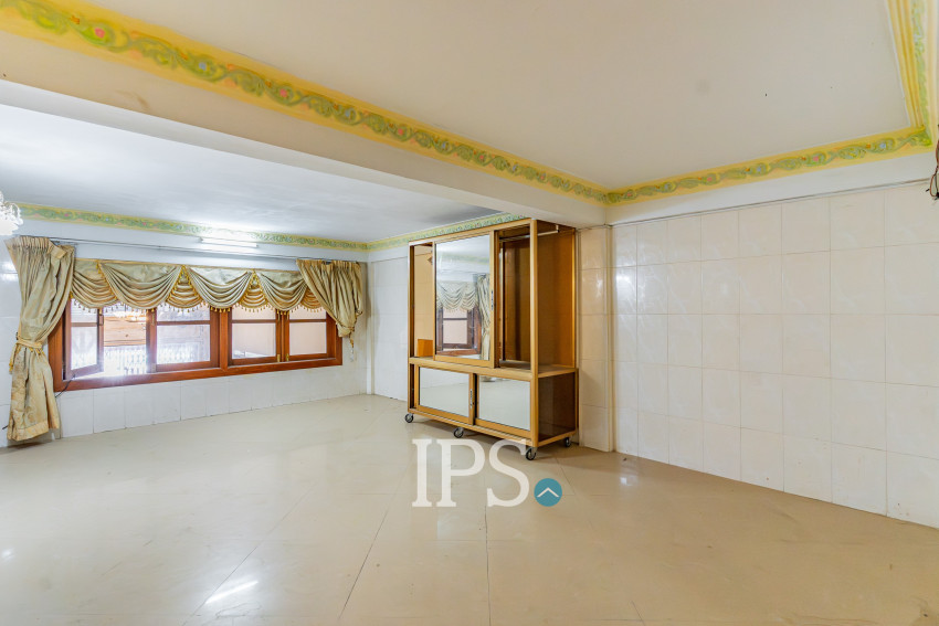 16 Room Commercial Shophouse For Rent - Phsar Chas, Phnom Penh