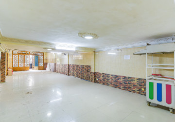 16 Room Commercial Shophouse For Rent - Phsar Chas, Phnom Penh thumbnail