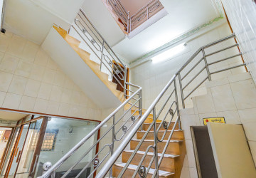 16 Room Commercial Shophouse For Rent - Phsar Chas, Phnom Penh thumbnail
