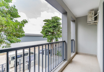 4 Bedroom Link Villa For Rent - Chak Angrae Kraom, Phnom Penh thumbnail