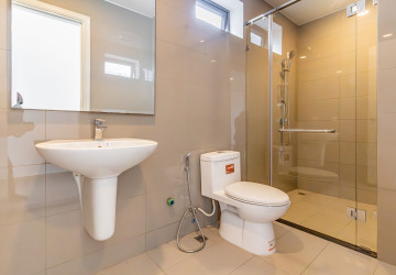 4 Bedroom Link Villa For Rent - Chak Angrae Kraom, Phnom Penh thumbnail