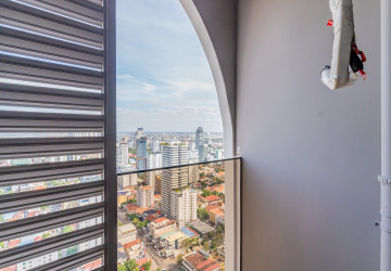36th Floor 1 Bedroom Condo For Sale - Time Square 5, BKK1, Phnom Penh thumbnail