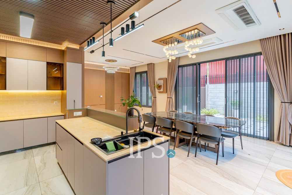 5 Bedroom Villa For Rent - Sen Sok, Phnom Penh - Image 14