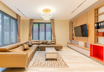 5 Bedroom Villa For Rent - Sen Sok, Phnom Penh thumbnail