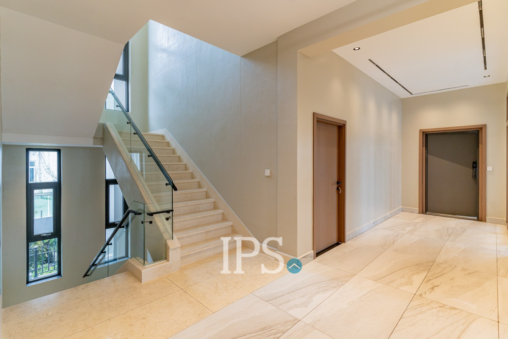 5 Bedroom Villa For Rent - Sen Sok, Phnom Penh - Image 37