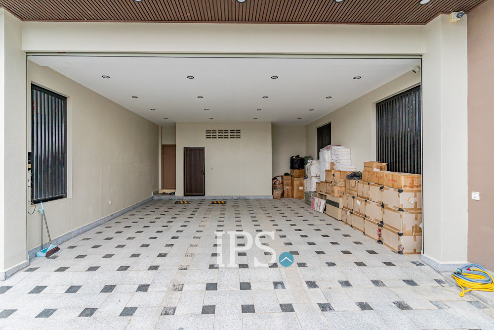 5 Bedroom Villa For Rent - Sen Sok, Phnom Penh - Image 46