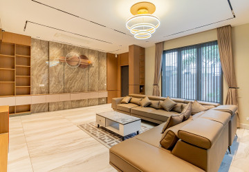 5 Bedroom Villa For Rent - Sen Sok, Phnom Penh thumbnail