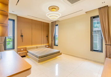 5 Bedroom Villa For Rent - Sen Sok, Phnom Penh thumbnail