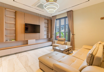 5 Bedroom Villa For Rent - Sen Sok, Phnom Penh thumbnail