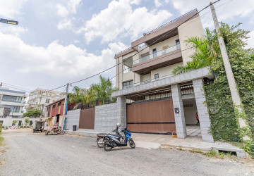 5 Bedroom Villa For Rent - Sen Sok, Phnom Penh thumbnail
