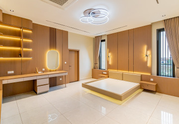 5 Bedroom Villa For Rent - Sen Sok, Phnom Penh thumbnail