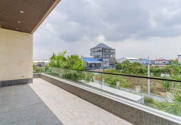 5 Bedroom Villa For Rent - Sen Sok, Phnom Penh thumbnail